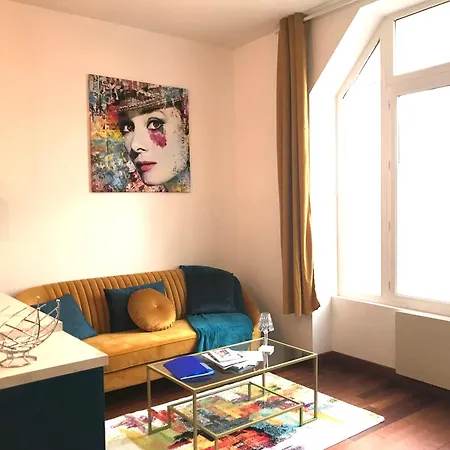 Le Patio Lafayette - Hyper Centre - Proche Thermes - Luxe Daire *